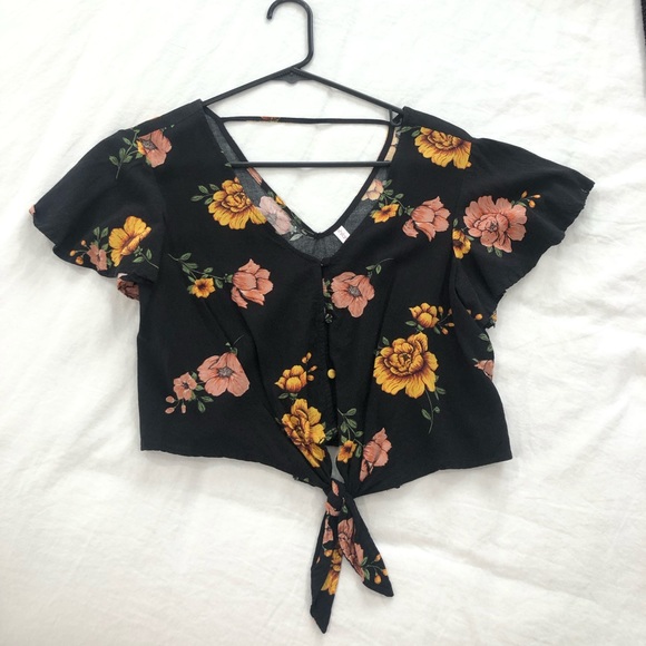 Xhilaration Floral Front Tie Crop Top Size M - Picture 1 of 4